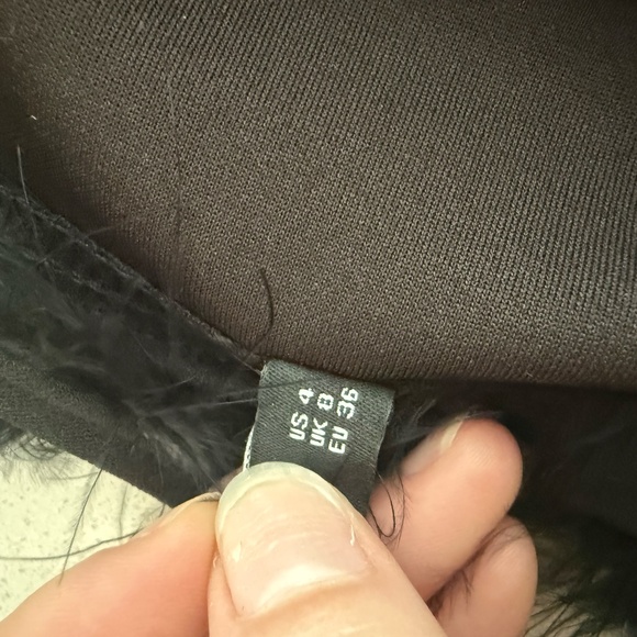 Black Faux Fur-Lined Skirt and Top Matching Set - Picture 8 of 9